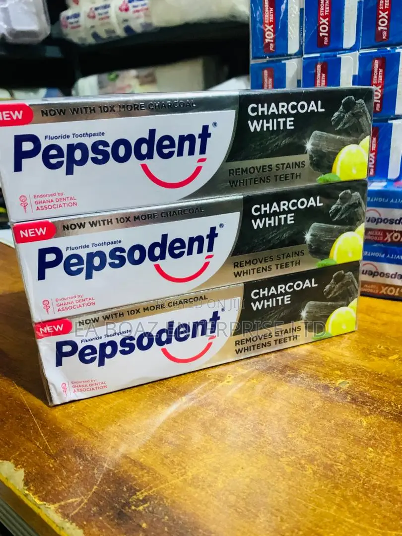 Pepsodent Charcoal White 130gr Removes Stains Whitens Teeth.