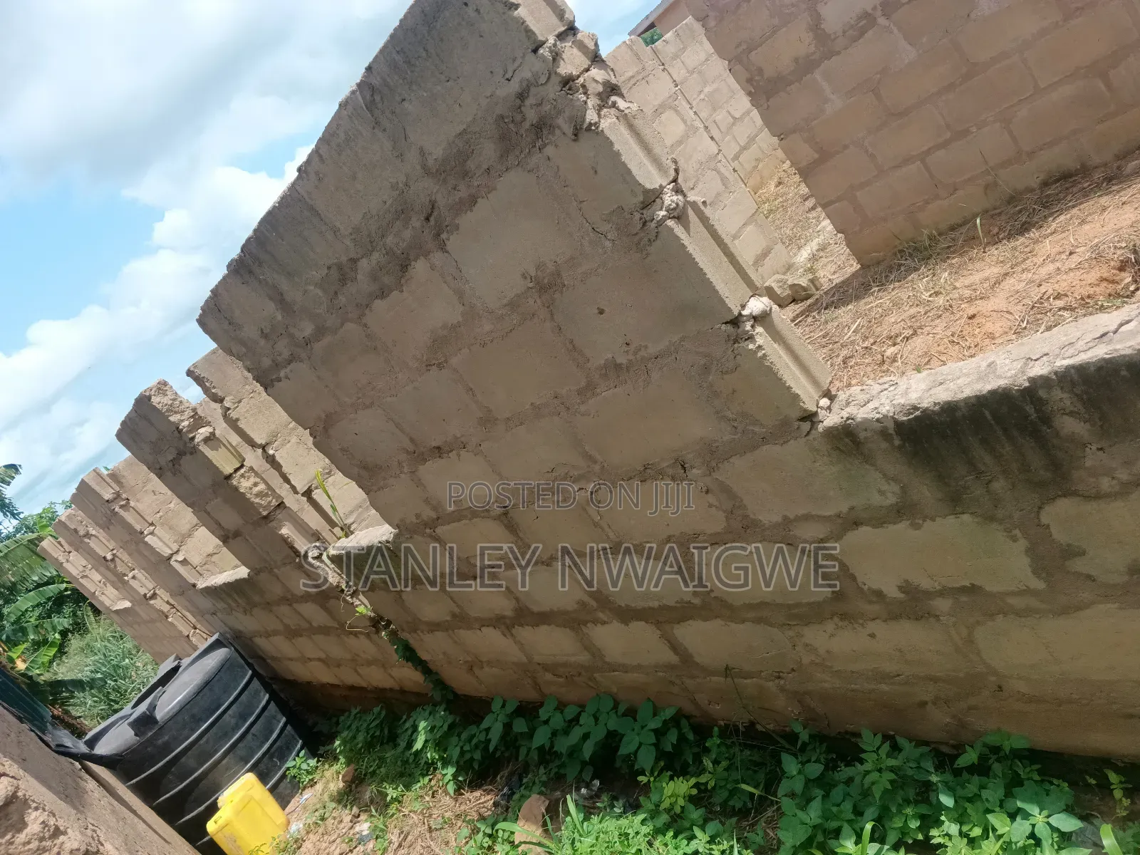 3bdrm Apartment in Kwajo Asiedu, New-Juaben Municipal for sale