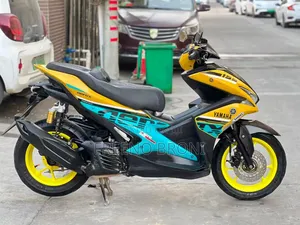 Yamaha 2025 Yellow