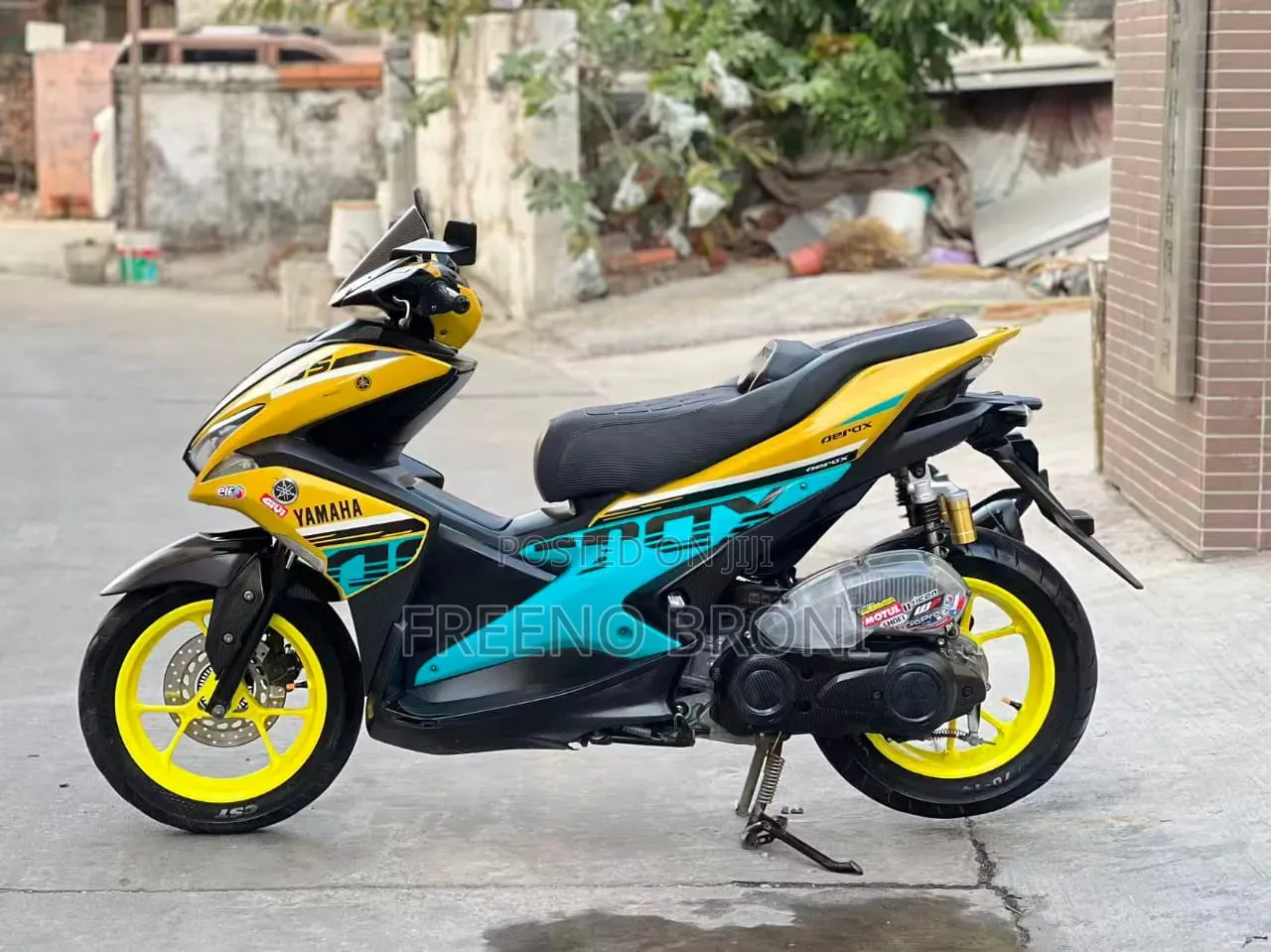 Yamaha 2025 Yellow