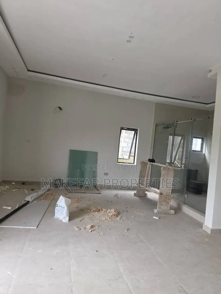3bdrm House in Adjiriganor for sale