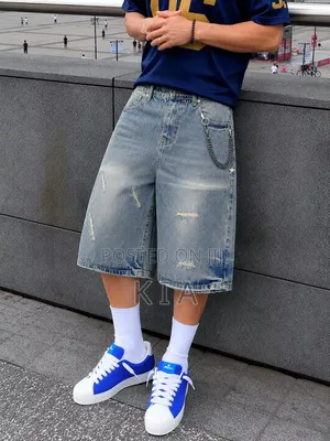 Trendy Oversized Black Denim Shorts