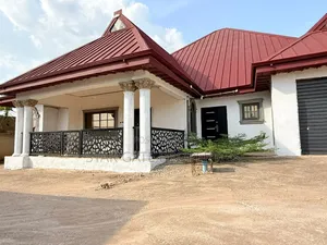 4bdrm House in Yabi, On Kwadaso, Kumasi Metropolitan for sale