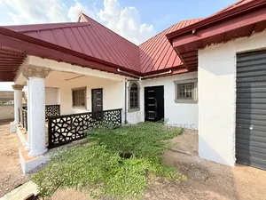 4bdrm House in Yabi, On Kwadaso, Kumasi Metropolitan for sale
