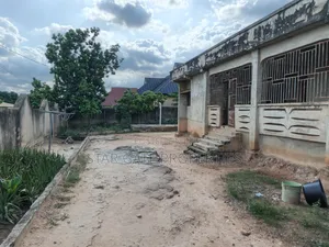 7bdrm House in Emina, Kumasi Metropolitan for sale