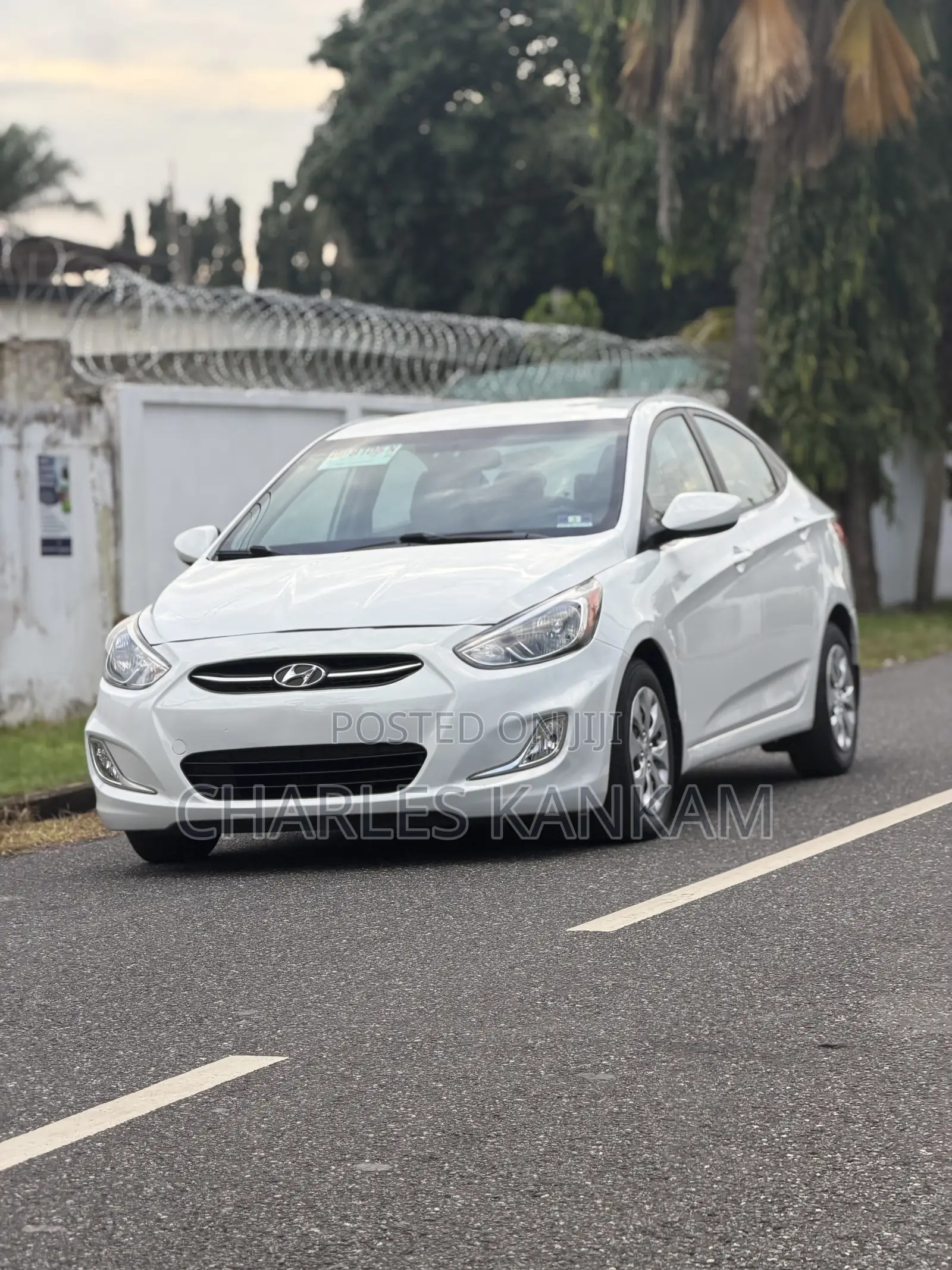 Hyundai Accent SE Sedan 2016 White