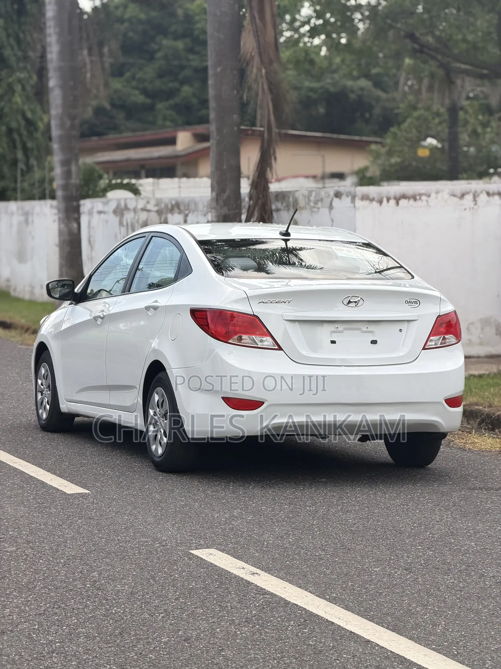 Hyundai Accent SE Sedan 2016 White