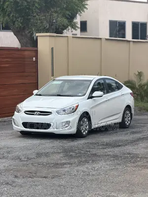Hyundai Accent SE Sedan 2016 White
