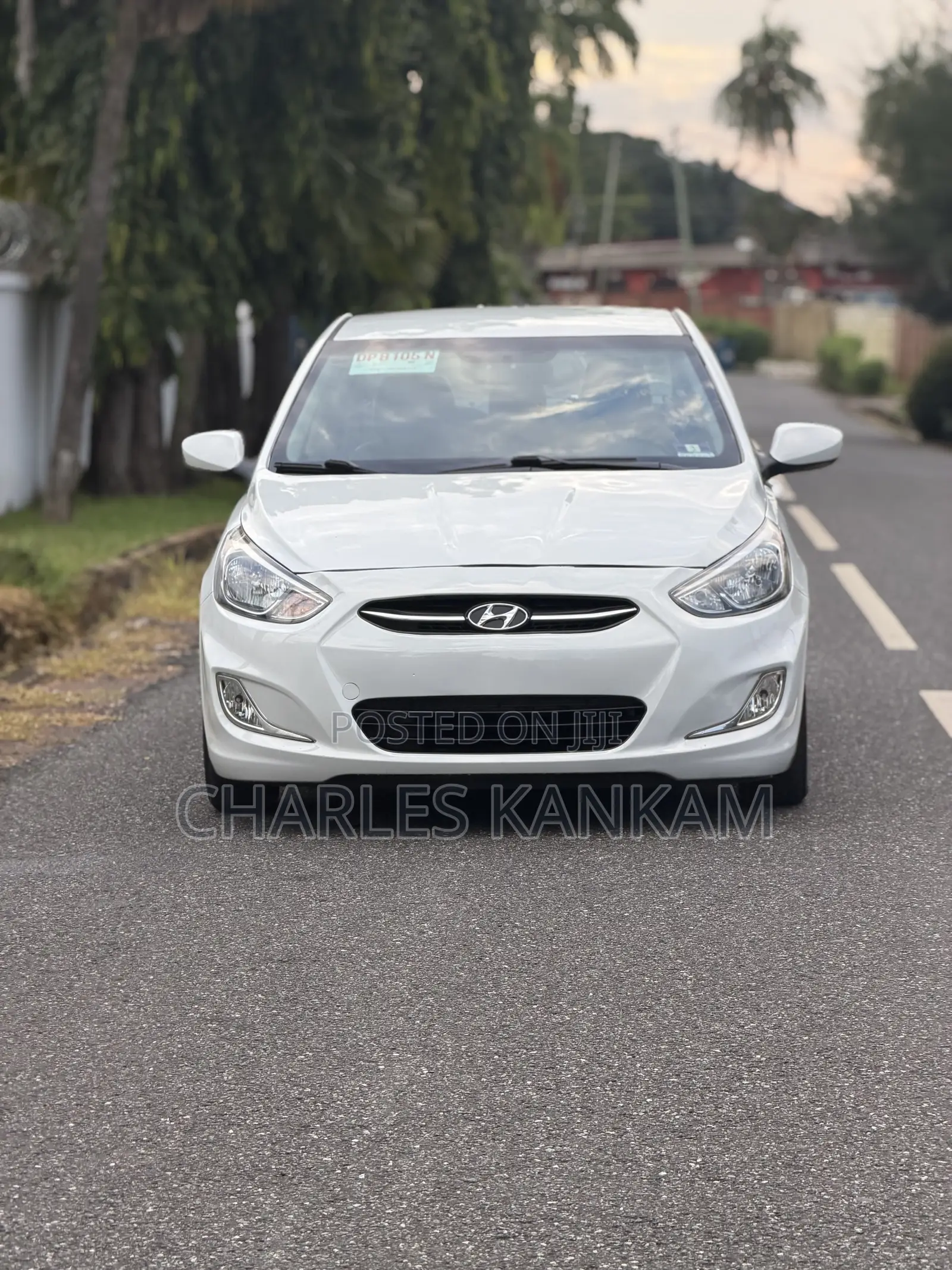 Hyundai Accent SE Sedan 2016 White