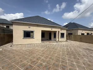 3bdrm House in Ablekuma Odumase for sale