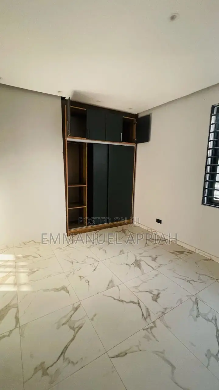 3bdrm House in Ablekuma Odumase for sale