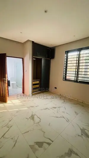 3bdrm House in Ablekuma Odumase for sale