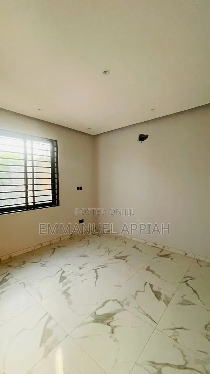 3bdrm House in Ablekuma Odumase for sale