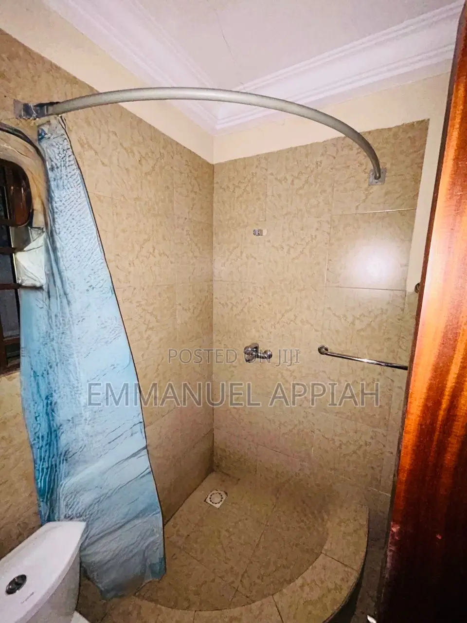 Furnished 6bdrm House in Ablekuma for sale