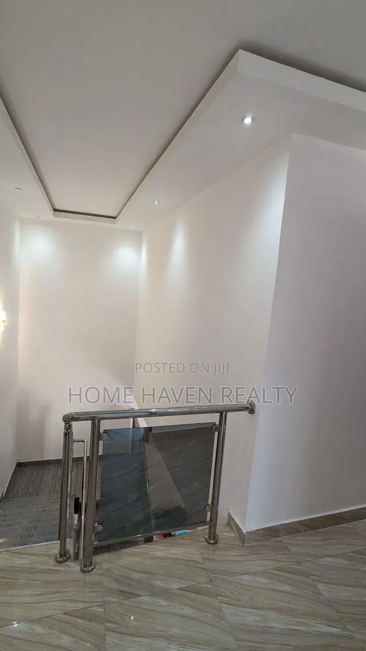 4bdrm House in Atomic Down, Kwabenya for sale