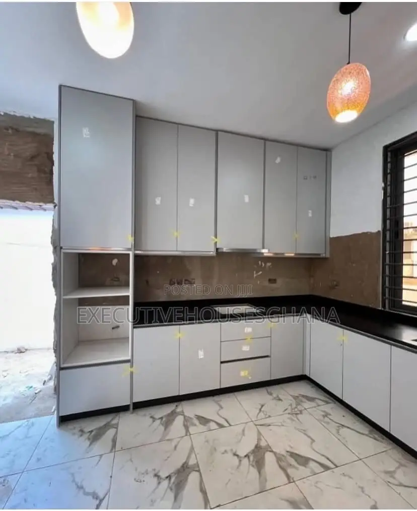 4bdrm House in Executivehousesghana, Achimota for sale