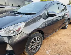 Toyota Aqua 2014 Gray