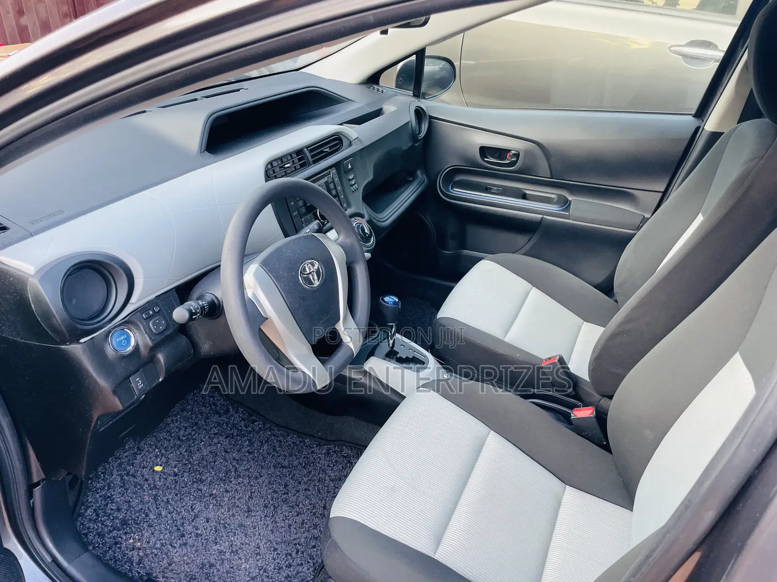 Toyota Aqua 2014 Gray