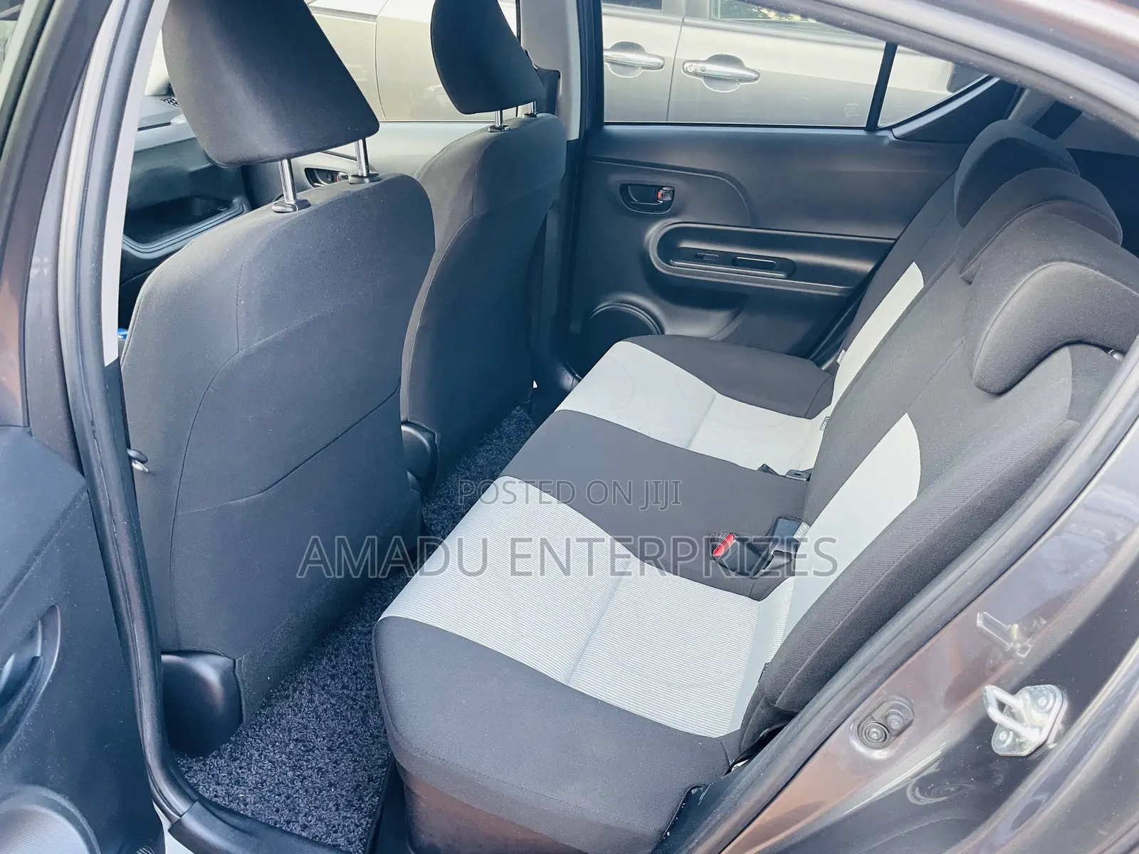 Toyota Aqua 2014 Gray