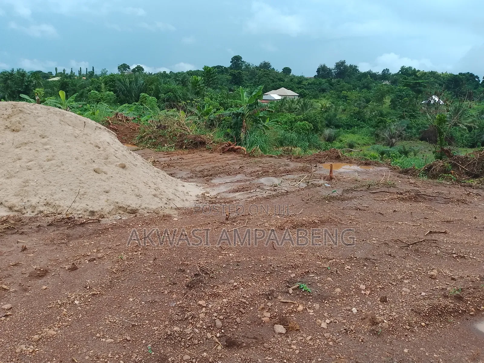 Full Plot at Ejisu Kwaso 100*80 the Plot Is Behind the Foundation