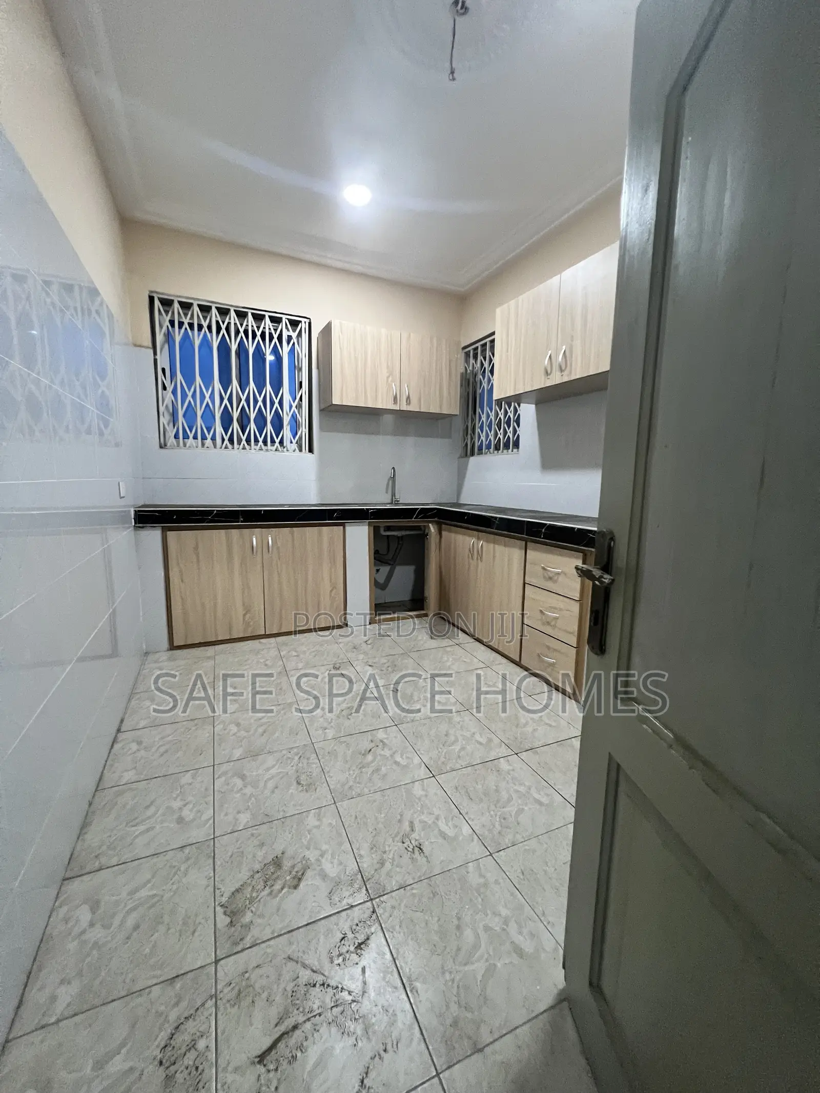 2bdrm Apartment in Burma Camp for rent