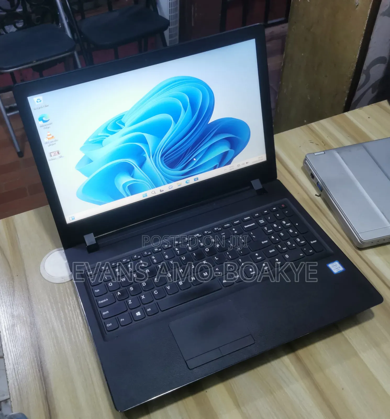 Laptop Lenovo IdeaPad 110 12GB Intel Core i3 HDD+SSD 640GB