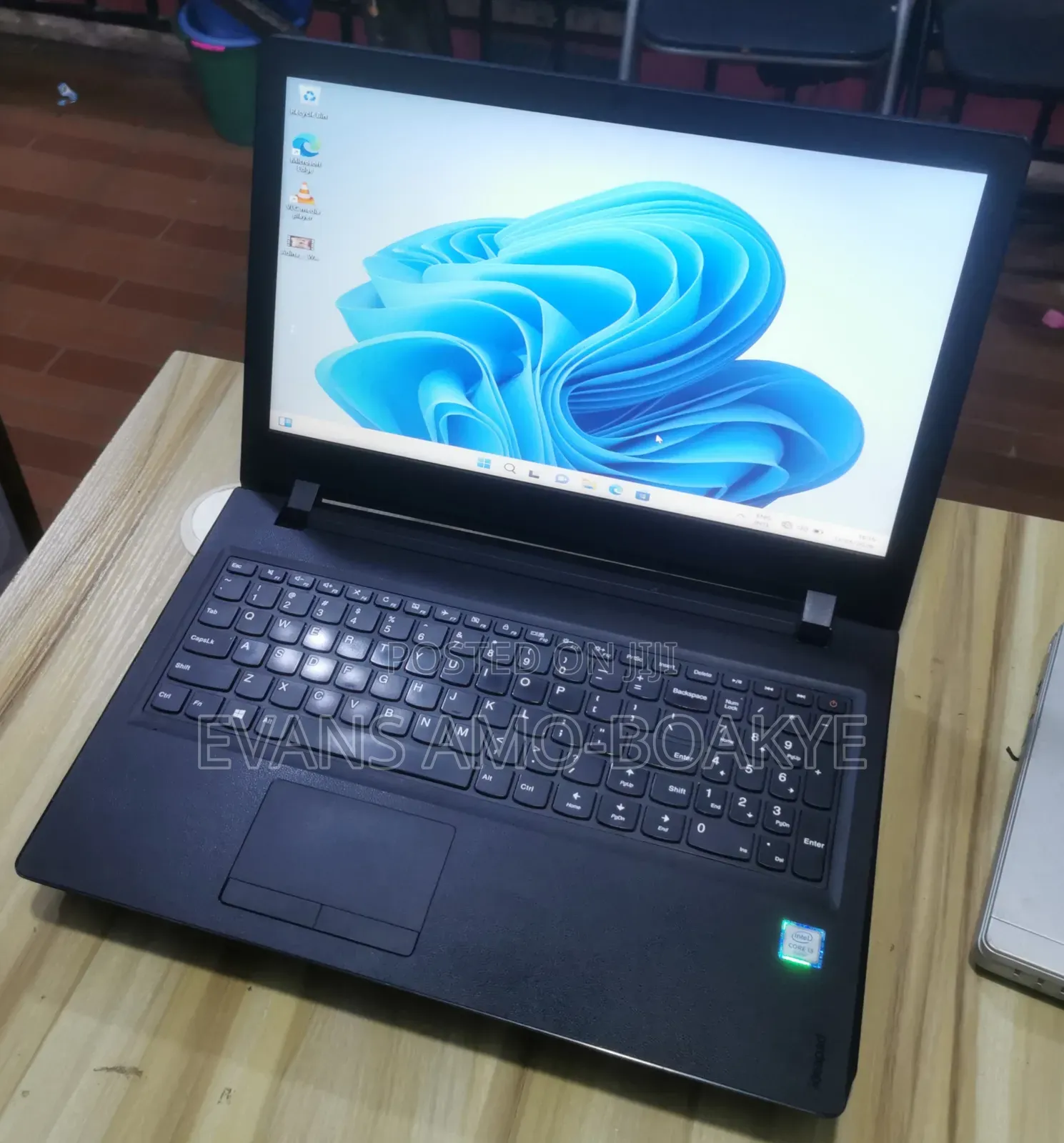 Laptop Lenovo IdeaPad 110 12GB Intel Core i3 HDD+SSD 640GB