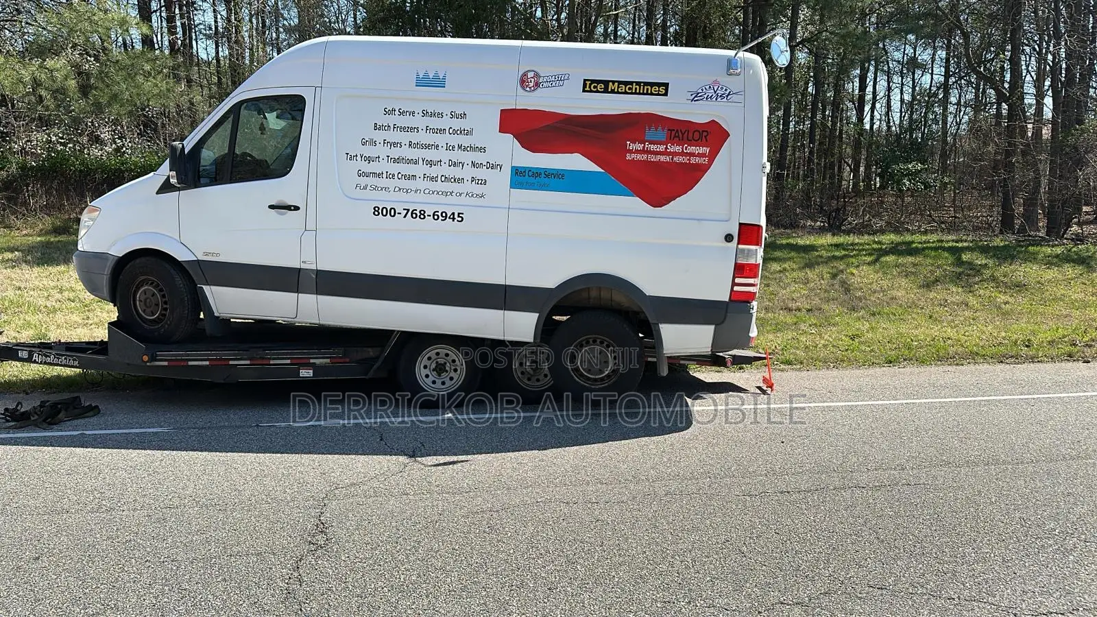Mercedes-Benz Sprinter 2500 144 Cargo 2011 White