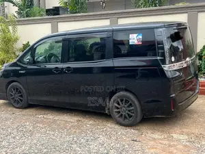 Toyota Voxy 2015 Black