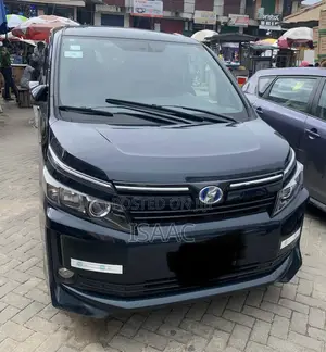 Toyota Voxy 2015 Black