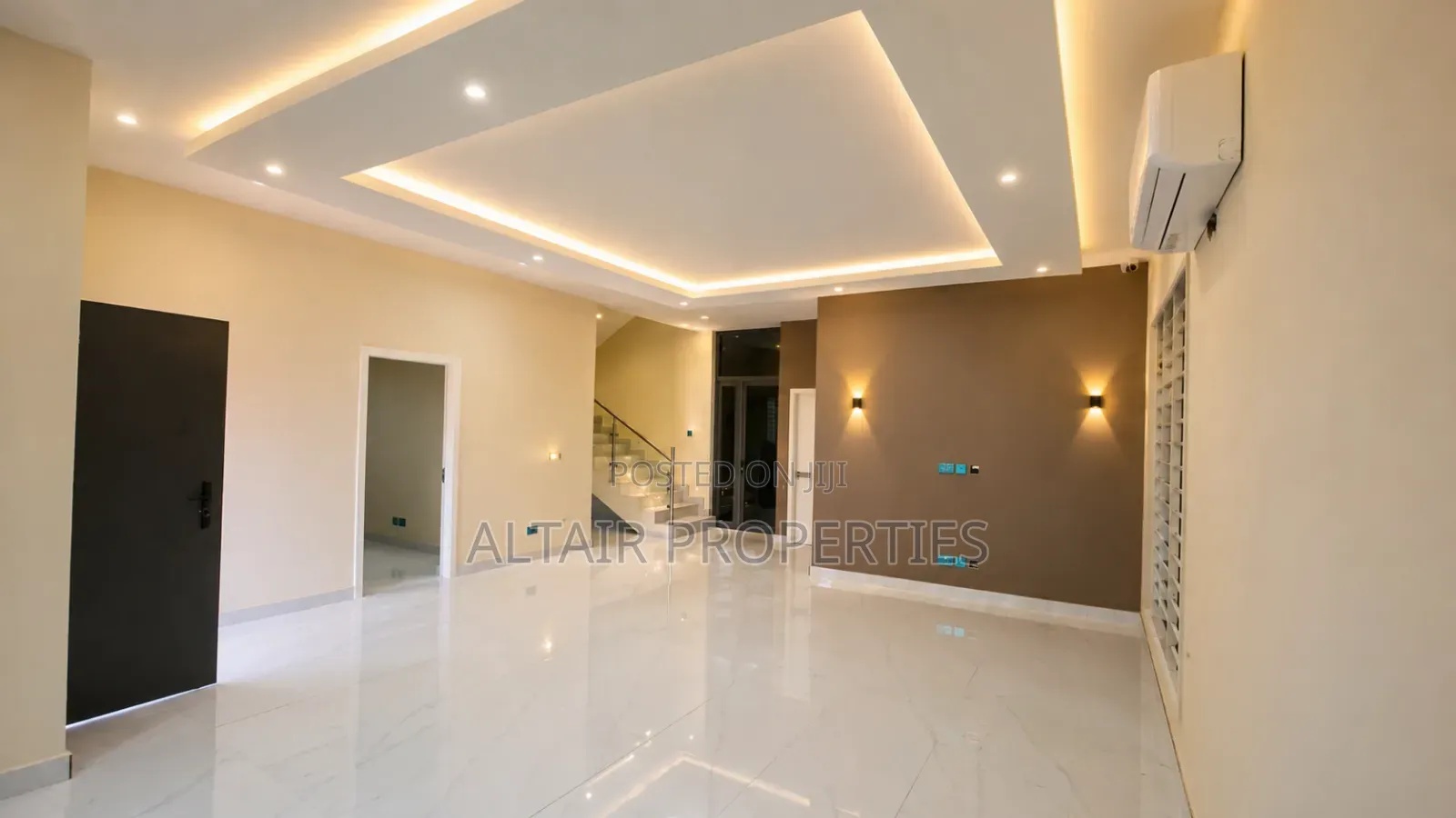 5bdrm House in Accra Metropolitan for sale