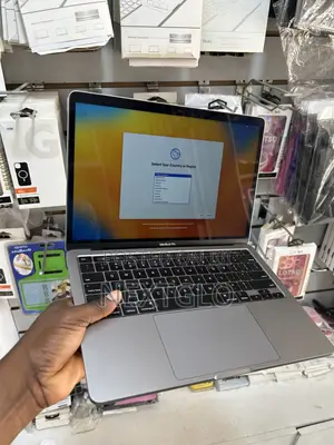 Laptop Apple MacBook Pro 2020 16GB Intel Core i5 SSD 512GB