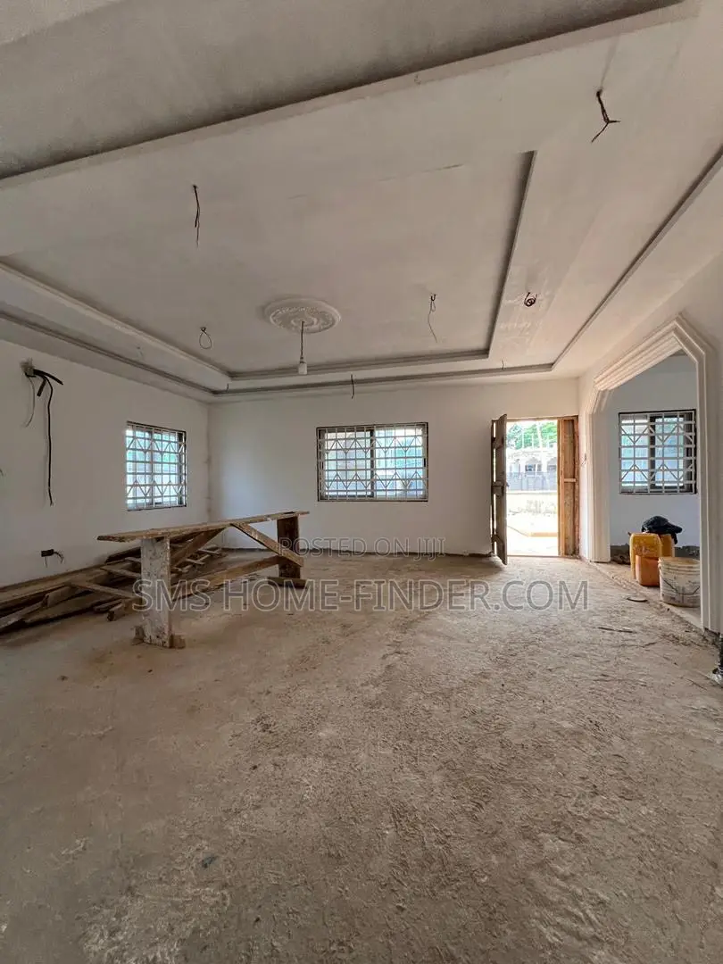 3bdrm House in Abokobi-Pamteng for sale