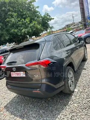 Toyota RAV4 XLE 2022 Black