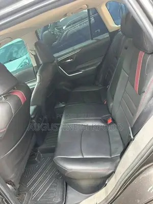 Toyota RAV4 XLE 2022 Black