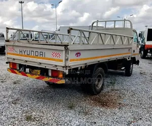 Hyundai Might 2