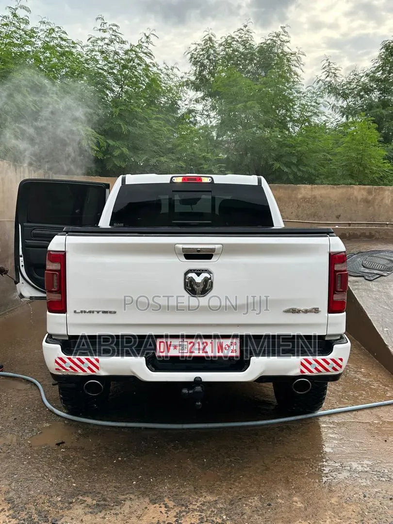 Dodge RAM 2023 White