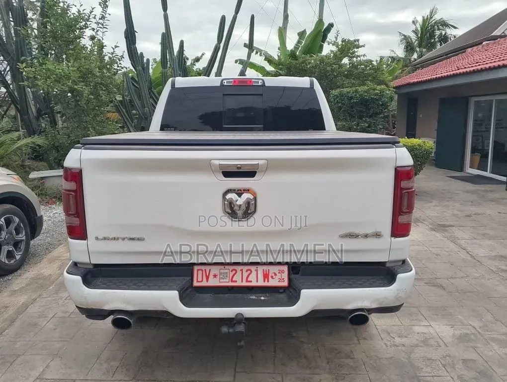 Dodge RAM 2023 White