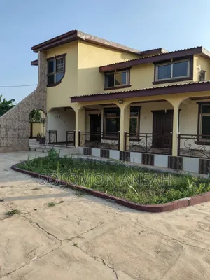 8bdrm House in Free Will Agency, Kumasi Metropolitan for rent