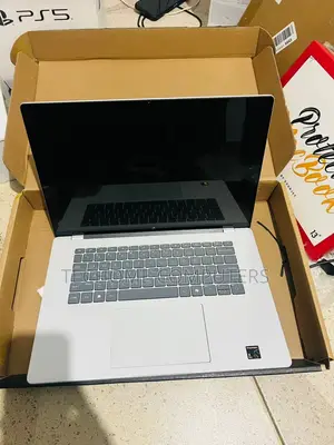 Laptop HP OmniBook 5 16" 16GB Qualcomm Snapdragon X Plus SSD 512GB