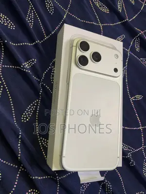 New Apple iPhone 17 Pro Max 256 GB Silver