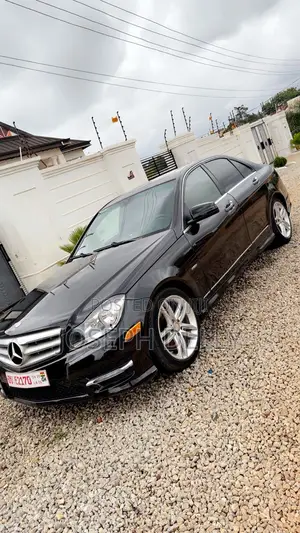 Mercedes-Benz C250 2012 Black