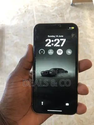 Apple iPhone XR 64 GB Yellow