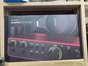Focusrite Scarlett 2i2 Studio Sound Card