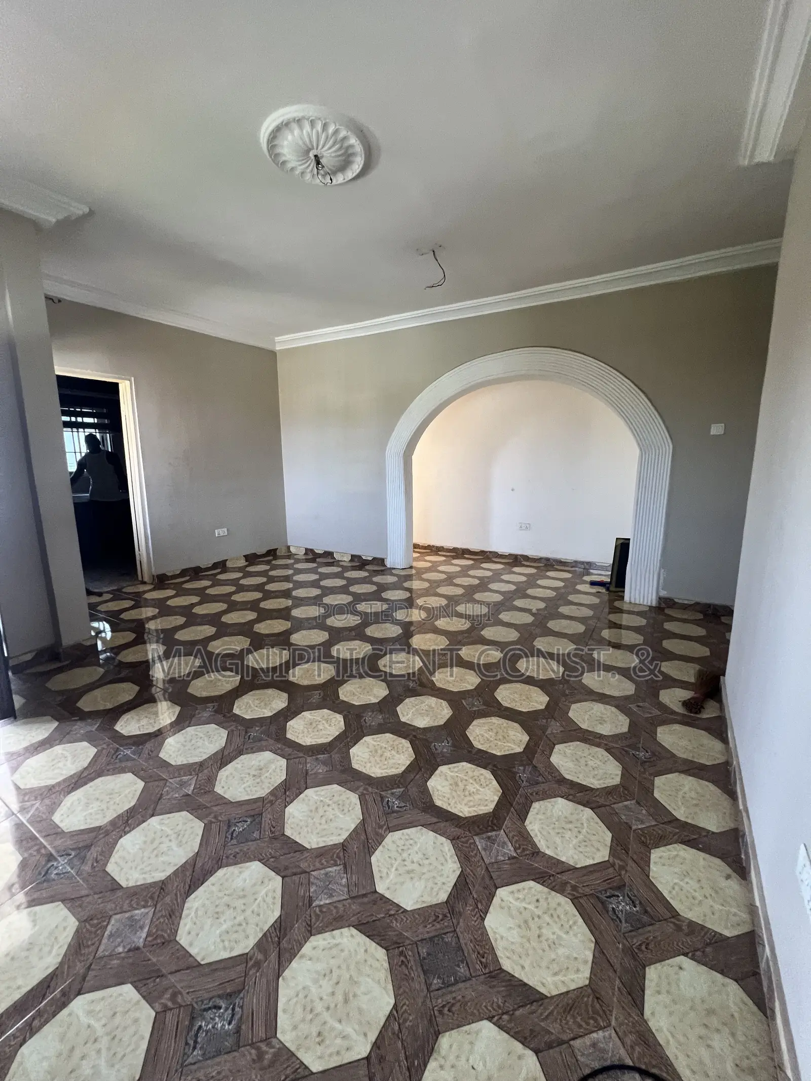 3bdrm Apartment in Lakeside, Ashaley Botwe for rent