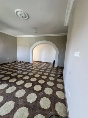 3bdrm Apartment in Lakeside, Ashaley Botwe for rent