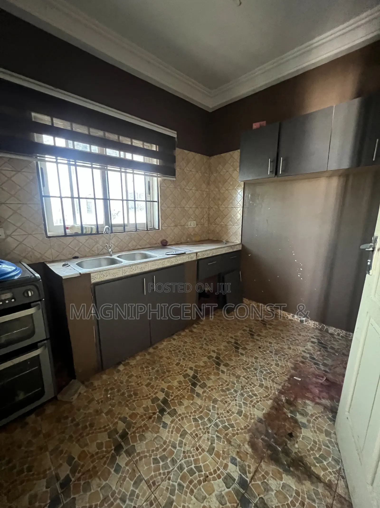 3bdrm Apartment in Lakeside, Ashaley Botwe for rent