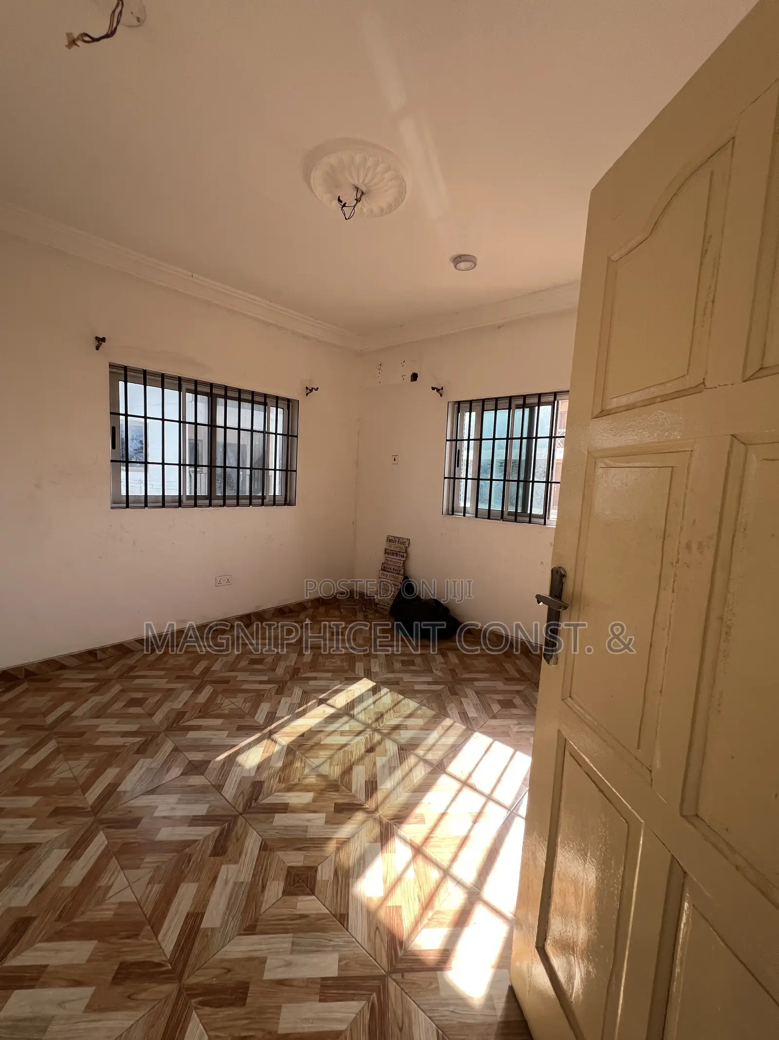 3bdrm Apartment in Lakeside, Ashaley Botwe for rent