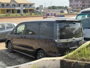 Toyota Voxy 2015 Brown