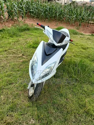 Yamaha 2020 White